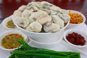 หอยนางรมทรงเครื่อง (Seasoned Oysters)