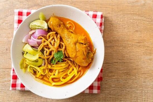 ข้าวซอยไก่