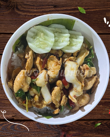 ข้าวกระเพราไก่+ปลาหมึก