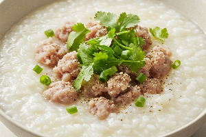 ข้าวต้มหมูสับ