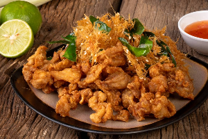 ไก่ทอดตะไคร้กรอบ		