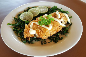 Fried chicken with lime sauce-ไก่ครีมซอสมะนาว