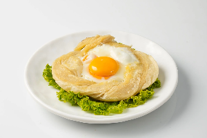 Fried egg roti-โรตีไข่ดาว