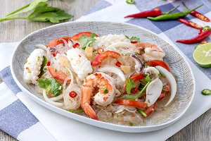 Spicy glass noodle salad-ยำวุ้นเส้นทะเล/รวมมิตร