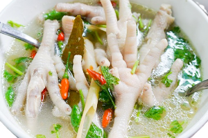 ต้มซุปเปอร์ตีนไก่