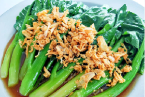 ผัดคะน้าน้ำมันหอย