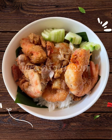 ข้าวกุ้งทอดกระเทียม