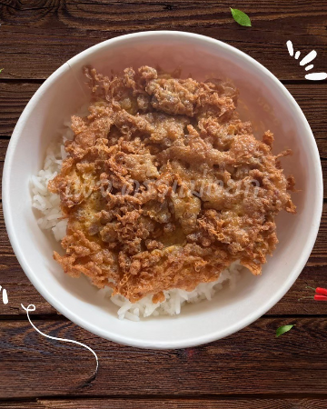 ข้าวไข่เจียวหมูสับกรอบๆ