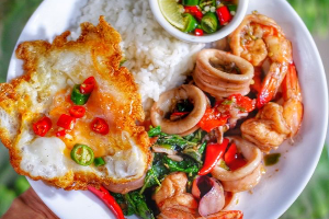 ข้าวกระเพราทะเล