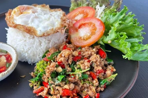 ข้าวกระเพราหมู
