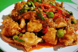 ผัดฉ่าเนื้อ