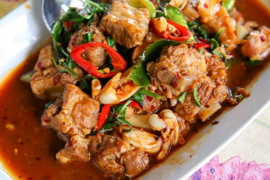 ผัดขี้เมาเนื้อ