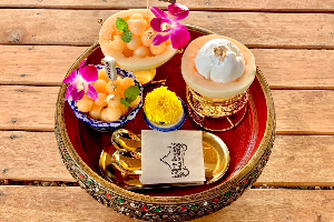 เซทแคนตาลูป ธูปกินได้ (Cantaloupe Set and Edible Incense)