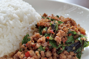 ผัดโหระพา