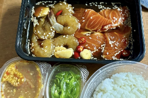 เซทม่อน+กุ้งเล็ก 1กล่อง