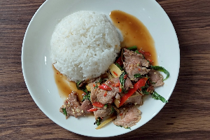 ผัดขี้เมา