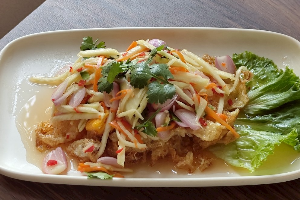 ยำไข่ดาว
