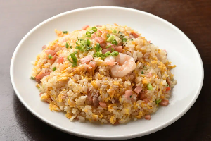 ข้าวผัด (จานกลาง)