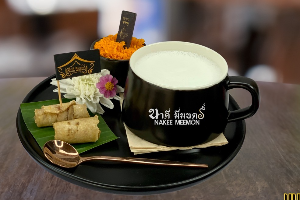 นมสด ร้อน (Hot Milk)