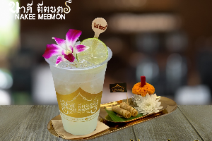 น้ำช่อดอกมะพร้าวมะนาวโซดา (Organic Coconut Flower Nectar with Lemon Soda)