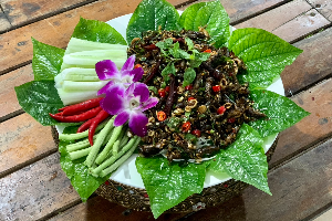 เมี่ยงแมลง (Insect Salad)