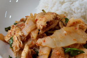 ผัดพริกแกงหน่อไม้ดอง