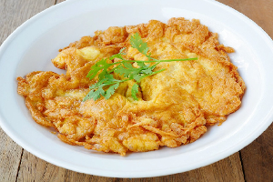 Thai omelette - Thailaendisches Omelette - ไข่เจียวไทย