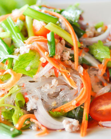 ยำวุ้นเส้นหมูสับ