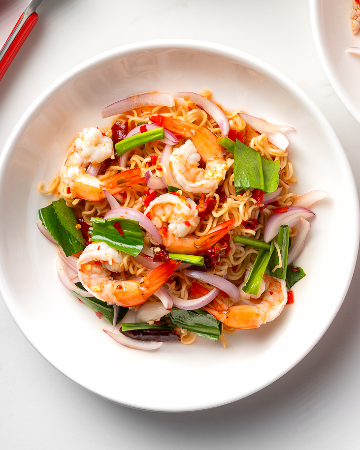 ยำมาม่ากุ้งสุก