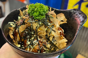 ทาโกะยากิ Takoyaki (Octopus Balls)