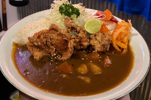 ข้าวแกงกะหรี่ไก่ทอดคาราเกะ Curry Rice w/ Karaage Chicken