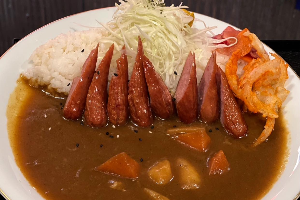 ข้างแกงกะหรี่ไส้กรอกอาราบิกิ Curry Rice w/ Arabiki Sausage