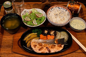 เซต เทปันยากิ ปลาแซลมอน Salmon Teppanyaki Set