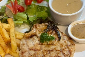 สเต็กหมูสันนอก Pork Sirloin Steak