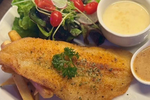 สเต็กปลาดอลลี่ Dolly Fish Steak