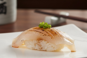 ซูชิ เอ็นกาวะ Engawa (Fluke Fin) Sushi