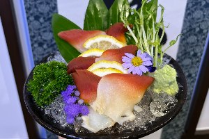 หอยปีกนก ซาซิมิ Hokkigai (Surf Clam) Sashimi