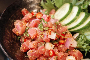 ก้อยทูน่า Koi Tuna (Spicy Tuna Salad)