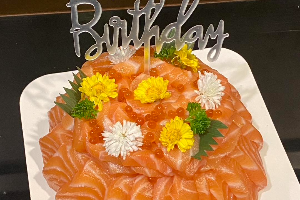 เค้กแซลมอน 500กรัม (ครึ่งกิโล) Salmon Cake 500g (Half Kilogram)