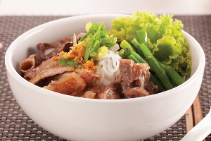 S01 ก๋วยเตี๋ยวเนื้อตุ๋น เนื้อหมก