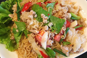 ยำมาม่า