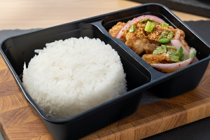 ข้าวยำไก่แซ่บ