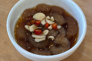 กุ้งดองซีอิ๊ว / Fresh raw marinated shrimp