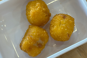 ชิกูวะไส้ชีส / Cheese Stuffed Chikuwa 