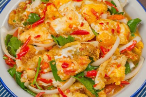 ยำไข่ดาว