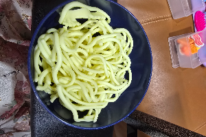 บะหมี่เหลือง