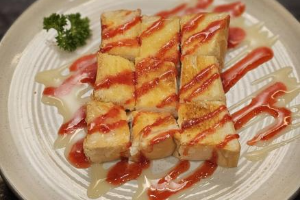 ขนมปังหน้าสตอเบอร์รี่
