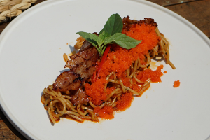 สปาเกตตี้ครีมสไปซี่มันกุ้งเบค่อนไข่กุ้ง