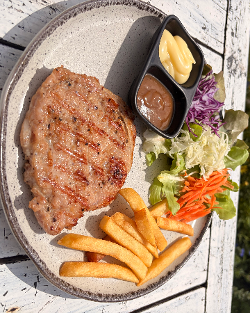 สเต็กหมูพริกไทยดำ