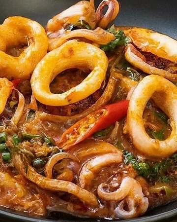 หมึกผัดพริกเผา  (กับข้าว)